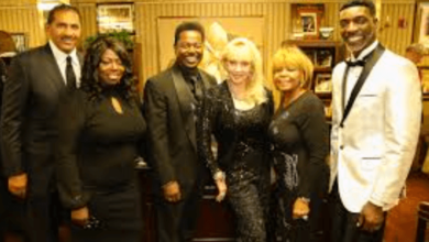 Vanessa Bell Armstrong Net Worth